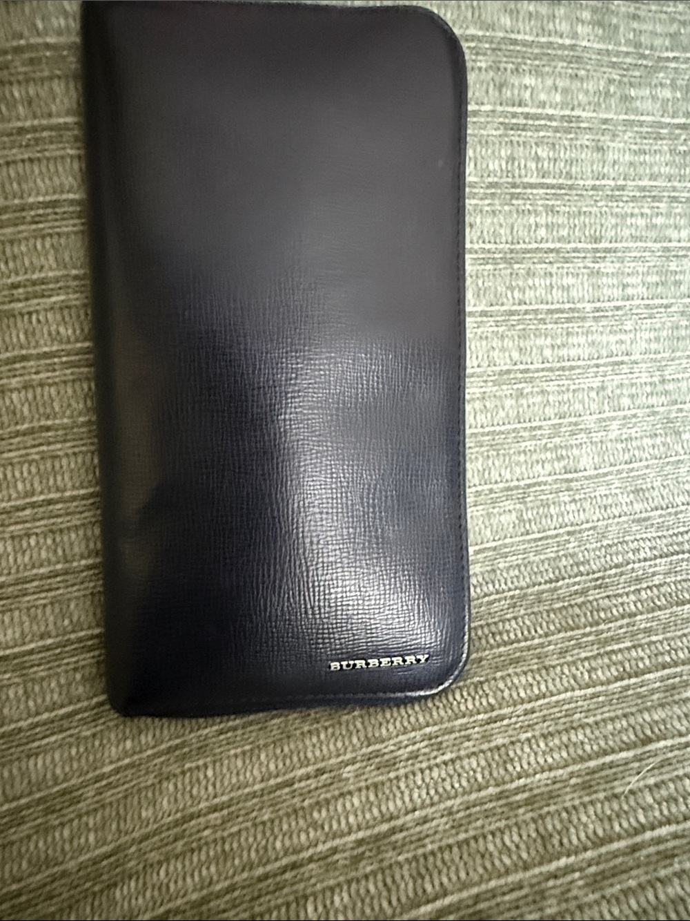 Burberry woman’s Black Solid Zip-Around Long Wallet with Credit Card Slots - Picture 11 of 11